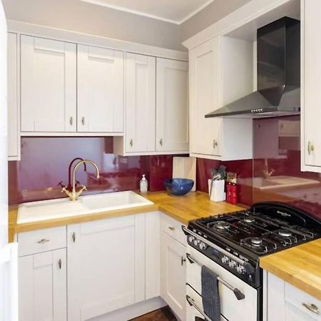 Georgian Apartment Located In The Center Of Bath. Экстерьер фото